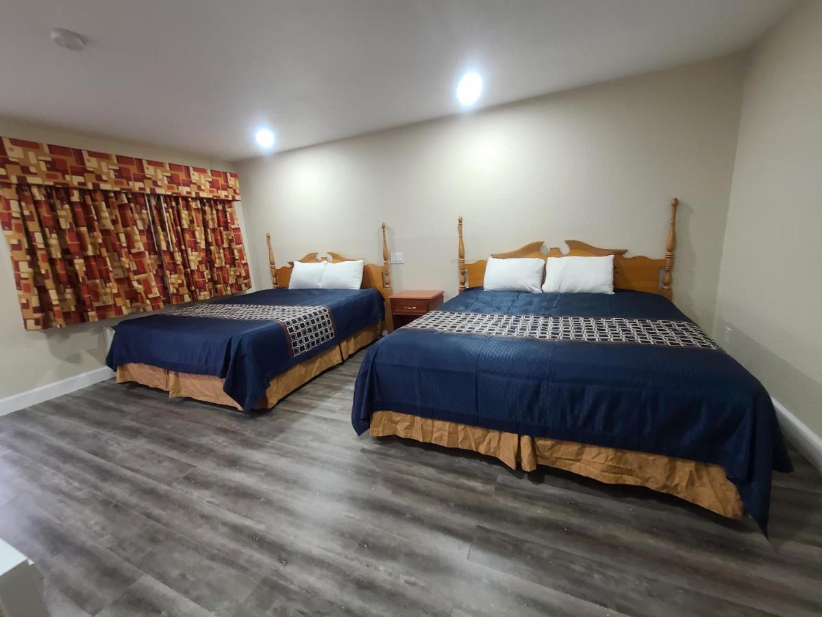 Majestic Inn & Suites Кламат Фолс Екстериор снимка